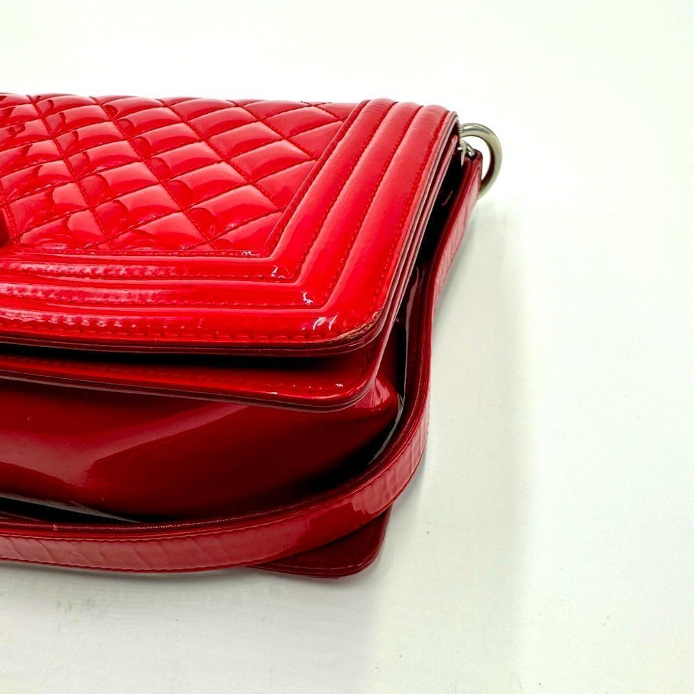 Chanel Boy Red Plexiglass Quilted Matelasse Patent Leather Med Shoulder Bag Ex++ - Picture 8 of 16
